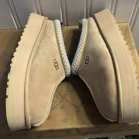Ugg Tazz Platform Slippers Size 10 NEW - Picture 7 of 16